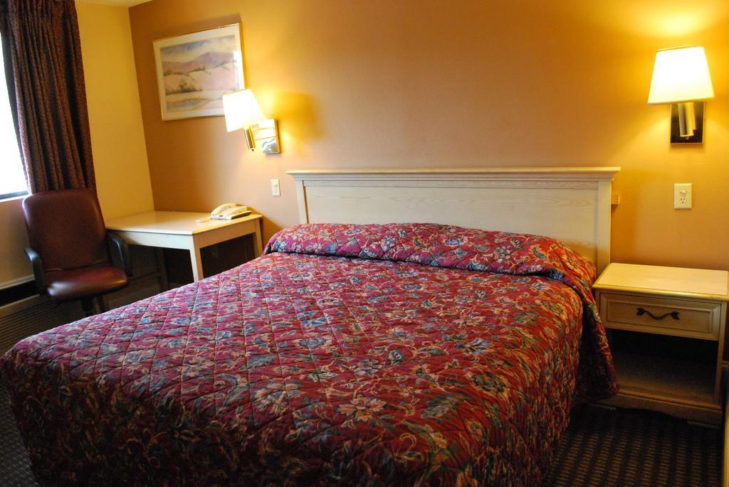 Bama Inn Huntsville Pokój zdjęcie